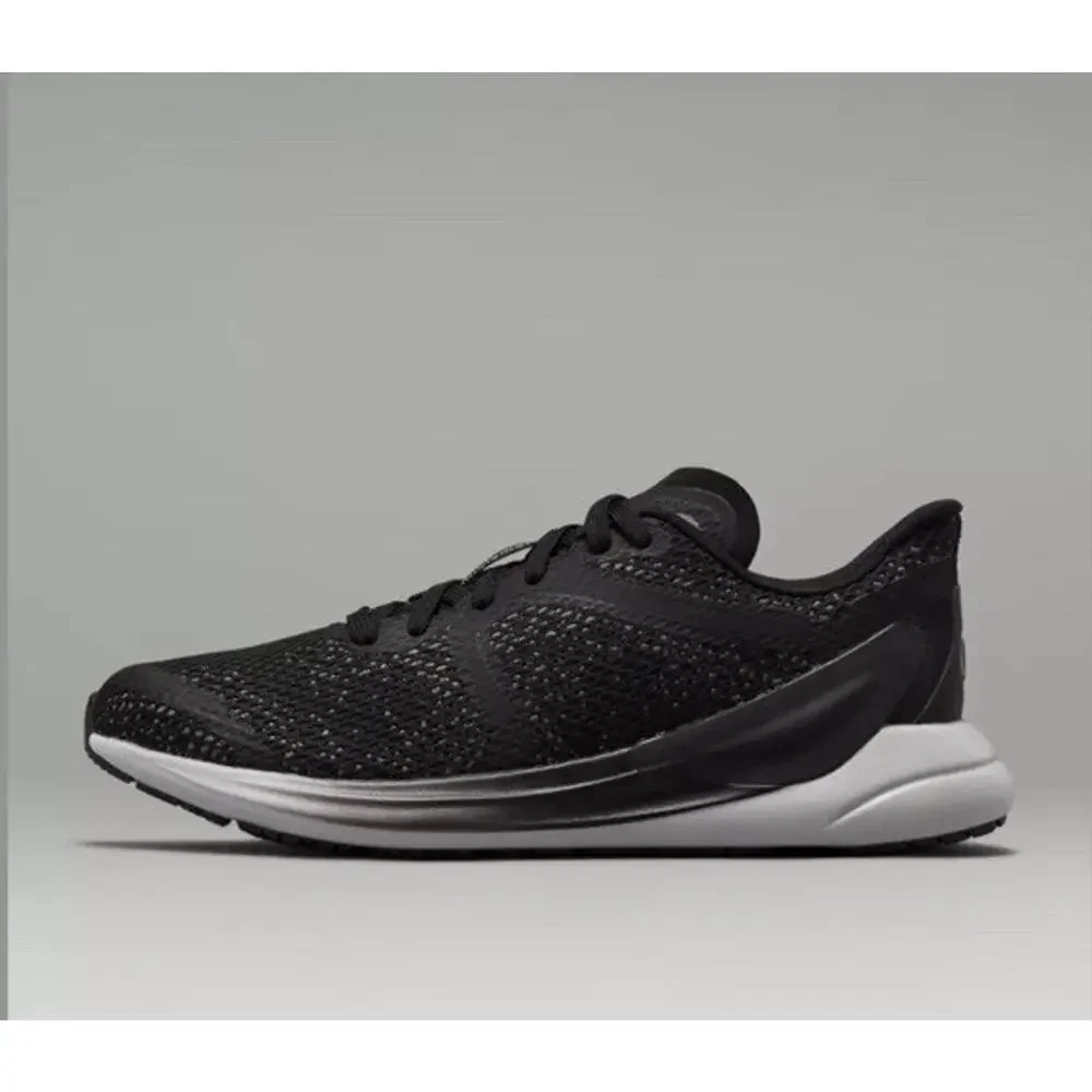 Lululemon Blissfeel 2 Women's Running Shoe *Winter Size 9 Black Silver Drop